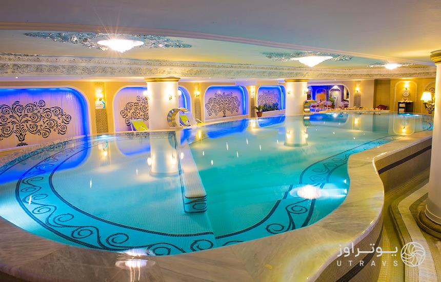 Ghasr Talaiee Hotel Swimming Pool